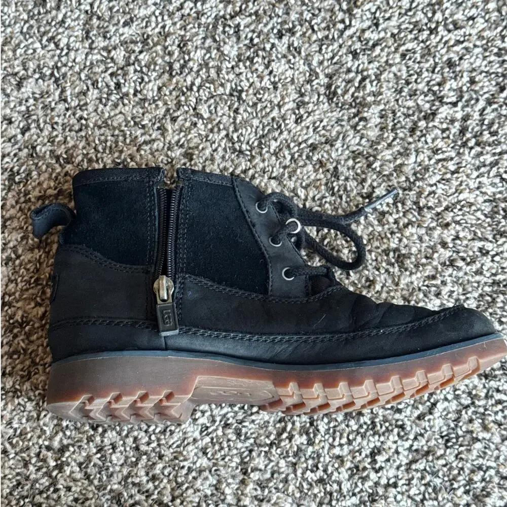 UGG Kids Black Leather Lace-Up Ankle Boots Side Zip Youth US 2